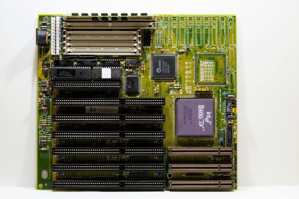 Uk companies propel high-tech innovations: discover the cutting-edge solutions transforming industries